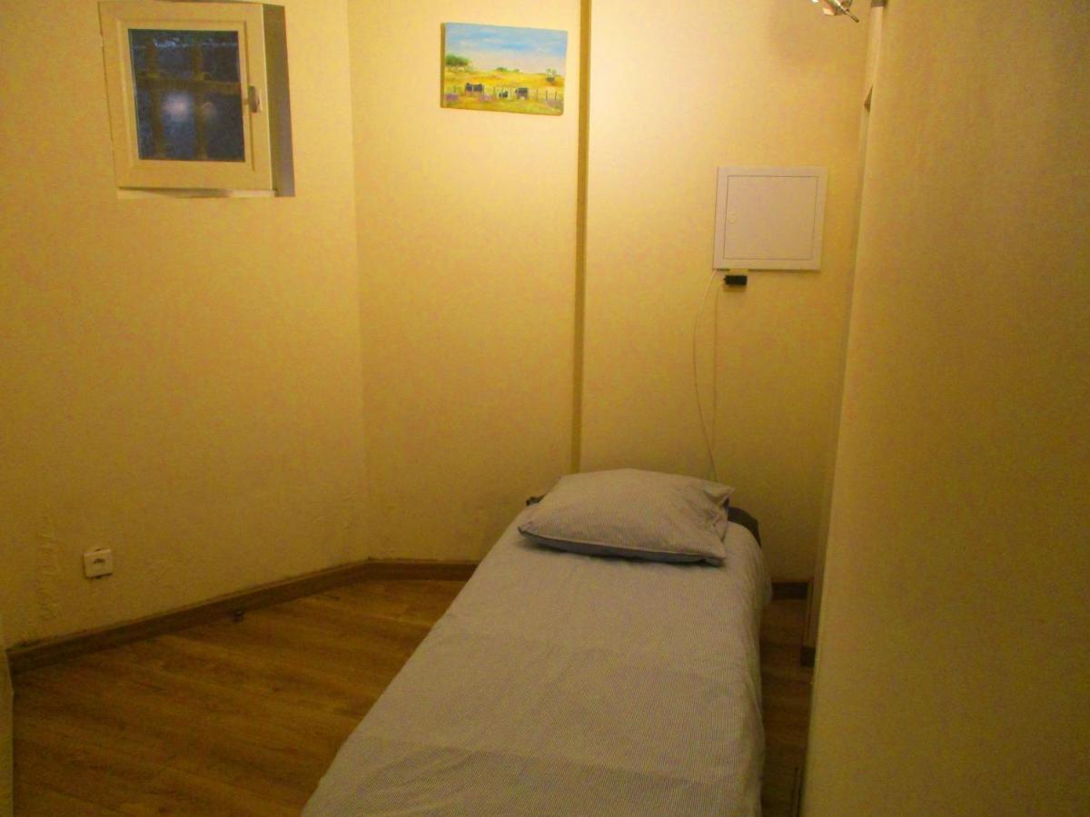 Le Mas Des Lilas Uzes Exterior photo